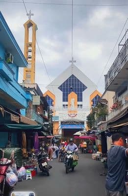 Nhà 1 lầu MT chợ lạc quang DT 4,7 x 22m giá 8,2 tỷ TL