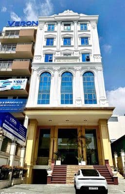 Cho thuê VP Quốc Hương Thảo Điền, 253m2, sẵn fitout, gần ga Metro