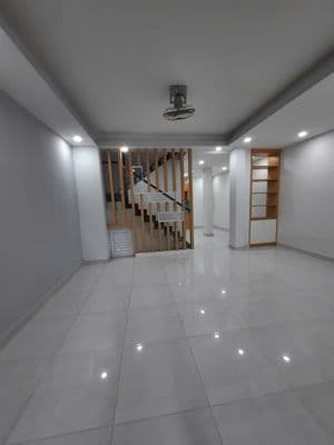 Nhà mới Điện Biên Phủ, Trệt 2 Lầu ST, 4PN 3WC, 5x12m, 20TR