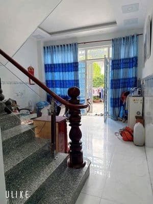 Cho thuê nhà 4PN, 5WC - Chỉ 10tr - Lê Văn Việt, Quận 9, Hẻm oto