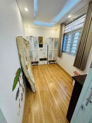 CHÍNH CHỦ BÁN - 2 TỶ 7 - GẦN PHAN XÍCH LONG - DTSD 32m2