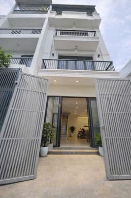 66m2 - ngang 5m - nhà 3 tầng - vào ở ngay - 7 tỉ 2