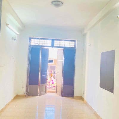 cần cho thue nha nguyen căn Lê Thi Bach cát Q11