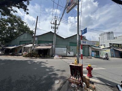 cho thuê MT nguyễn quý anh 800m2 vị trí siêu đẹp