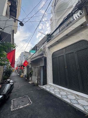 Bán nhà 3 tầng, 94m2, HXH, full nội thất, Huỳnh Văn Nghệ, Tân Bình