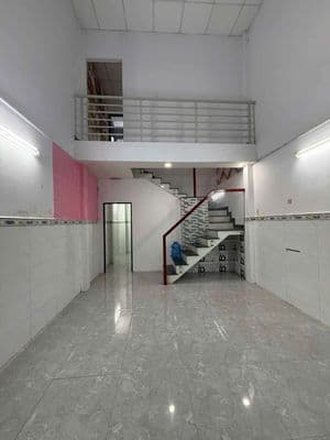Nhà NGUYỄN SƠN 4x9M đúc lửng giá 7tr