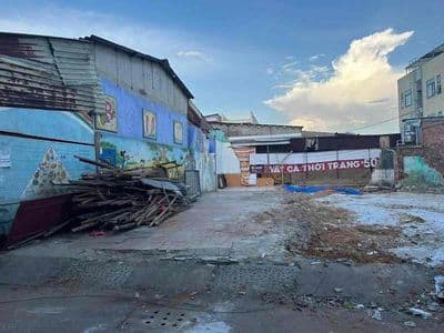 Đất đường nhựa chính K97 Nguyễn Lương Bằng