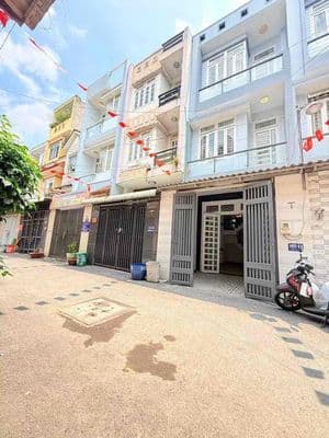 Nhà tl17 2 lầu 5,8 ty