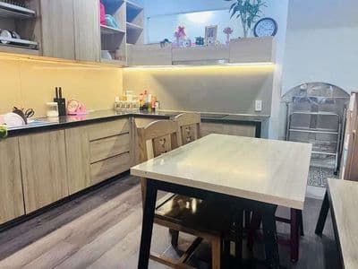 Nhà chính chủ, vòng xoay ngã 6 gần cầu rồng 95m2 3 tầng 6pn kiên cố