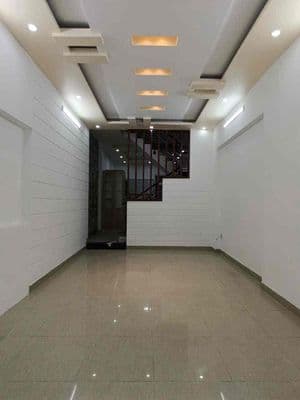 Nhà MT đường 7A diện tích 4x20,3.5 tấm,4 phòng .18 tr/th