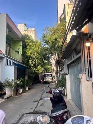 CHỈ 5.6 TỶ – NHÀ ĐẸP LÊ SAO, PHÚ THẠNH, TÂN PHÚ Diện tích: 4.5