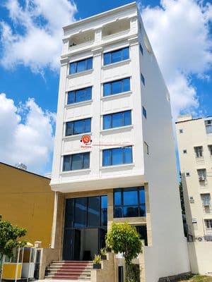 CHO THUÊ TÒA NHÀ VĂN PHÒNG TRUNG TÂM Q2– HẦM 7 TẦNG NỔI ~1.000m² sàn