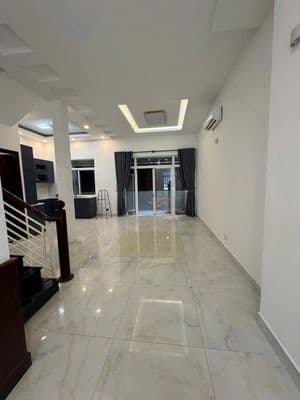Cần cho thuê Biệt thự Mỹ Thái - Phú Mỹ Hưng giá thuê chỉ 40tr