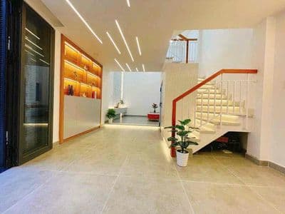 Cho Thuê Nhà Full Nội Thất P15