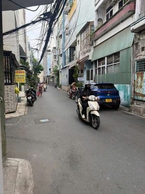Nguyên căn mặt tiền cho thuê KD tự do Phùng Văn Cung Phú Nhuận.
