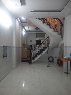 Cho thuê nhà mặt tiền Ng Duy Cung, P12, GV. Trệt 2 lầu. 4PN, 3WC
