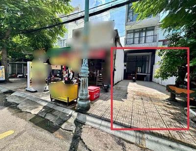 Đối Diện Trường Học Viện Cán Bộ - Sầm Uất - Lối Đi Riêng - Vỉa Hè Rộg