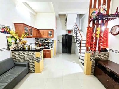 CHỈ 5.75 Tỷ - NH.À 4 TẦNG BTCT - CMT8 Q.10 - DTSD 95m2 - KO LỘ GIỚI