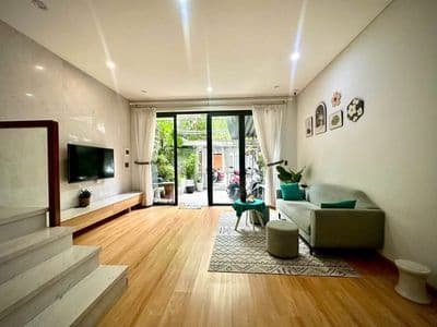 Nhà Hoà Xuân 3Pn có sân rộng full nội thất