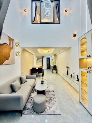 NHÀ ĐẸP HXH TẬN CỬA - NỘI THẤT XỊN - GIÁ 6.55 TỶ
