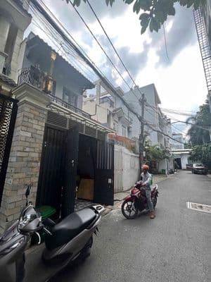 Cho Thuê Nhà Đường Bình Giã, Tân Bình ( Nhà Rộng - KD Thoải Mái )