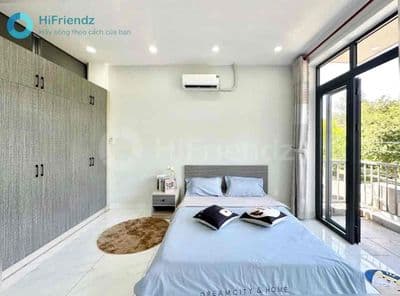 Cho Thuê Căn Hộ Ban Công Mới 100%