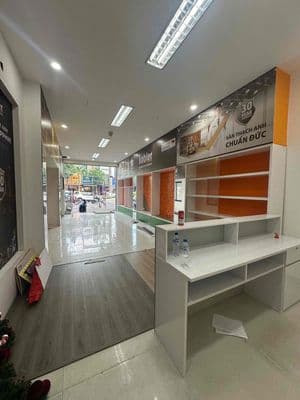 CHO THUÊ NHÀ MẶT TIỀN KẸP KIỆT ĐIỆN BIÊN PHỦ