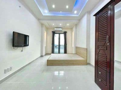 Cho Thuê Căn Hộ Ban Công Full NT Đường Phan Chu Trinh Chợ Bà Chiểu