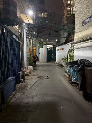 Căn góc 30m2 ngay phố Vạn Kiếp, sát hẻm xe hơi, kinh doanh