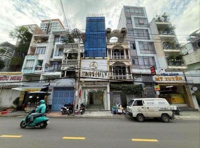 NGUYÊN CĂN SPA MT Nguyễn Văn Thương, Bình Thạnh. Dt: 4x20m, Kc: 6 tầng