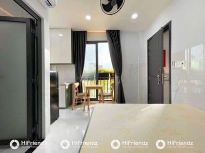 GẦN HUIT CĂN HỘ 1PN TÁCH BẾP BAN CÔNG VIEW ĐẸP ĐẦY ĐỦ NỘI THẤT