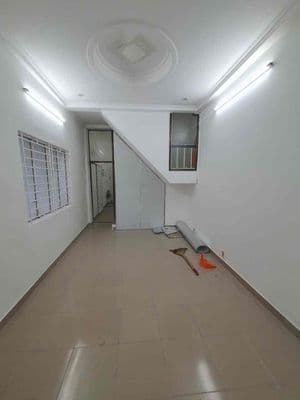Nhà Trần Hưng Đạo hẻm Xe Hơi Né nhau, 3 phòng ngủ, 4 toilet