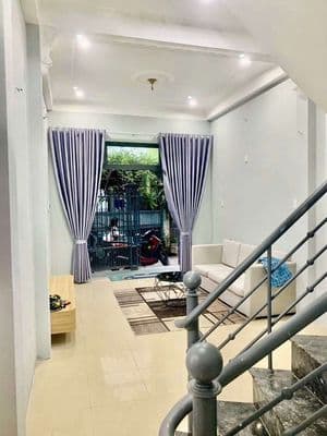 Nhà 3 tầng kiệt đường Trần Cao Vân