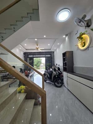 Nhà mới Xây, ngang 4,5m đường nhựa An Dương Vương ( MG)