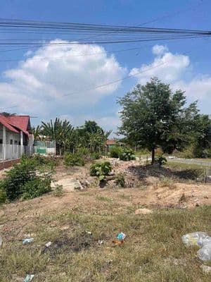 đất mặt tiền trần Phú 2 mặt tiền nhựa, chỉ 315 triệu 1 mét, gần chợ