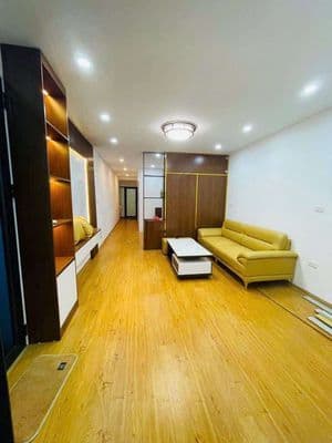 CÓ 102! Bán căn hộ khu Trần Quốc Hoàn _80m*3pn giá 3.x tỷ.
