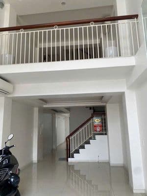 CHO THUÊ NHÀ MẶT TIỀN TÂN THÀNH Q5