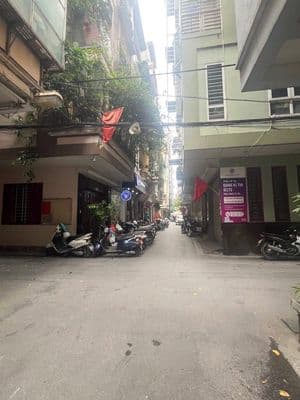 Nhà bán Trần Quốc Hoàn, Cầu Giấy, ô tô, kinh doanh, cho thuê ổn định