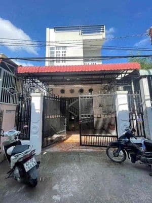 Nhà lầu 3 phòng hẻm giáp kdc 148 đường 3/2