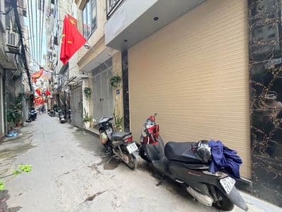 Bán nhà mặt tiền Nam Dư, Hoàng Mai, full nội thất