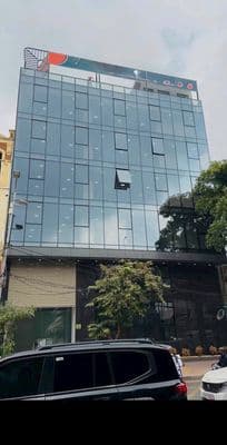 Building văn phòng mặt phố Pháp Vân, 108m², view hồ