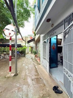 Nhà 4 tầng 25m2 Tân Mai, 6.5 tỷ, nhà khung cột chắc chắn