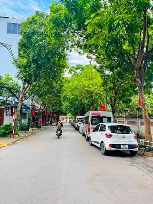 Nhà 5 tầng full nội thất, Việt Hưng, 45m², 8 tỷ+