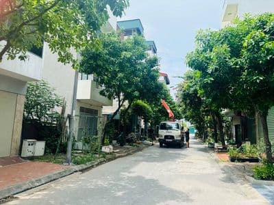 Nhà 5 tầng kinh doanh Trâu Quỳ, Gia Lâm, 66m², 15.x tỷ