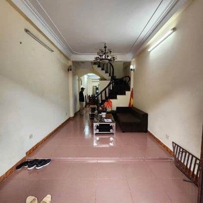 Bán nhà 560 Nguyễn Văn Cừ, 45m2, 5 tầng, 10m ra mặt phố
