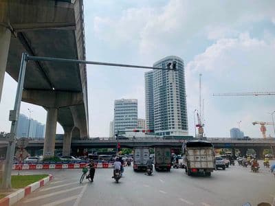 Bán nhà 5 tầng lô góc mặt tiền 6.5m gần ô tô tránh
