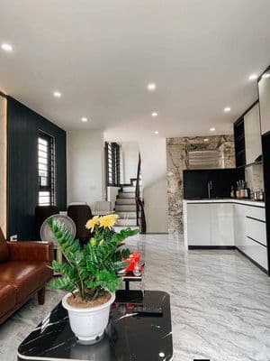 Bán nhà 5 tầng thang máy 35m2 nhỉnh 7 tỷ
