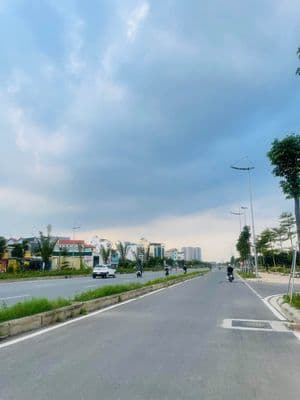 Bán nhà Di Trạch, 5 tầng, lô góc, ô tô vào nhà