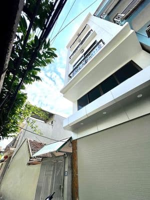 Bán nhà 34m2 Hoài Đức, 5 tầng, mặt tiền 4.5m