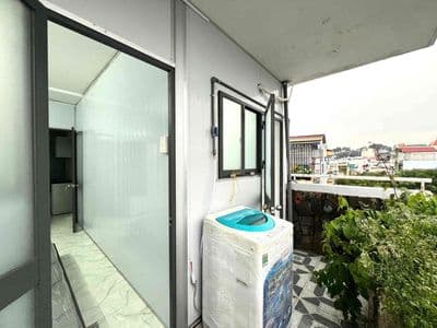 Căn hộ 2pn ban công full nt ngay đại học ueh b
